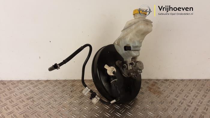 Usados Servofreno Opel Combo 1.4 16V ecoFlex Precio € 100,00 Norma de margen ofrecido por Autodemontage Vrijhoeven B.V.