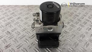 Gebrauchte ABS Pumpe Opel Zafira Tourer (P12) 2.0 CDTI 16V 130 Ecotec Preis € 80,00 Margenregelung angeboten von Autodemontage Vrijhoeven B.V.