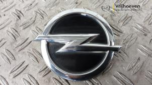 Used Tailgate switch Opel Adam 1.2 16V Price € 85,00 Margin scheme offered by Autodemontage Vrijhoeven B.V.