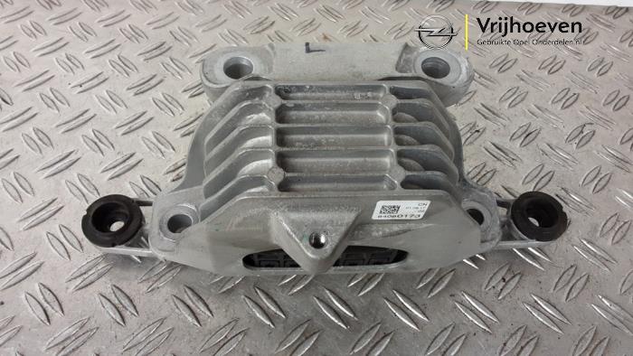 Usagé Support moteur Opel Insignia Sports Tourer 2.0 GSi Turbo 16V 4x4 Prix € 50,00 Règlement à la marge proposé par Autodemontage Vrijhoeven B.V.