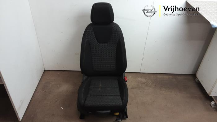 Gebrauchte Sitz rechts Opel Astra K 1.6 CDTI 110 16V Preis € 100,00 Margenregelung angeboten von Autodemontage Vrijhoeven B.V.