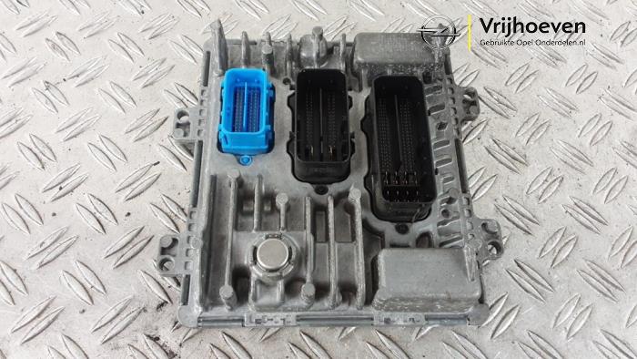 Used Engine management computer Opel Astra K 1.6 CDTI 110 16V Price € 200,00 Margin scheme offered by Autodemontage Vrijhoeven B.V.
