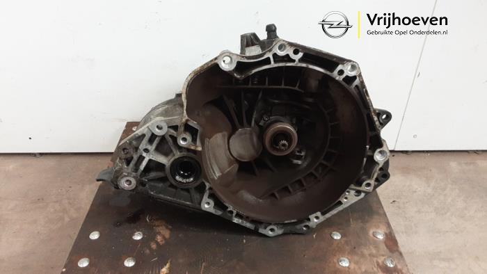 Gebrauchte Getriebe Opel Meriva (A) 1.6 16V Preis € 300,00 Margenregelung angeboten von Autodemontage Vrijhoeven B.V.