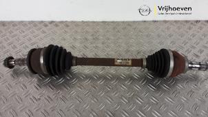 Usagé Arbre de transmission avant gauche Opel Astra K Sports Tourer 1.4 Turbo 16V Prix € 100,00 Règlement à la marge proposé par Autodemontage Vrijhoeven B.V.
