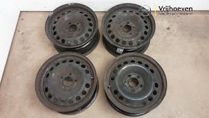 Gebrauchte Felgen Set Opel Astra H SW (L35) Preis € 80,00 Margenregelung angeboten von Autodemontage Vrijhoeven B.V.