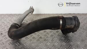Intercooler Schlauch van een Opel Astra J (PC6/PD6/PE6/PF6) 2.0 CDTI 16V 165 Ecotec 2014
