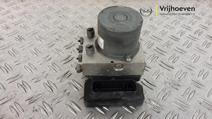 Begagnade ABS-pump Opel Astra K 1.0 SIDI Turbo 12V Pris € 85,00 Marginaltabell erbjuds av Autodemontage Vrijhoeven B.V.