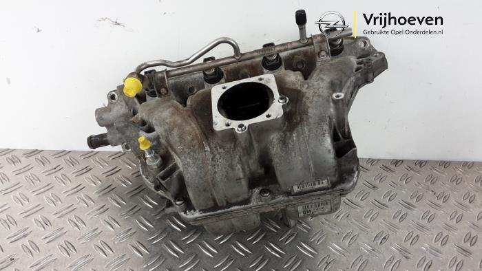 Używane Kolektor dolotowy Opel Astra H (L48) 1.8 16V Cena € 75,00 Procedura marży oferowane przez Autodemontage Vrijhoeven B.V.