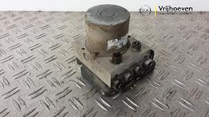 ABS pump from a Opel Astra K Sports Tourer 1.6 CDTI 136 16V 2017