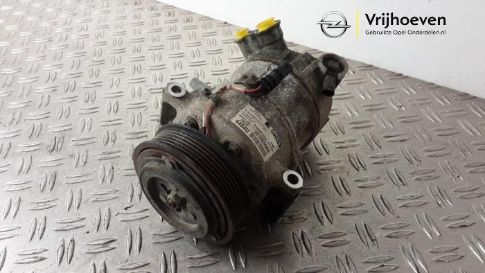 Usagé Compresseur de clim Opel Astra K Sports Tourer 1.6 CDTI 136 16V Prix € 70,00 Règlement à la marge proposé par Autodemontage Vrijhoeven B.V.