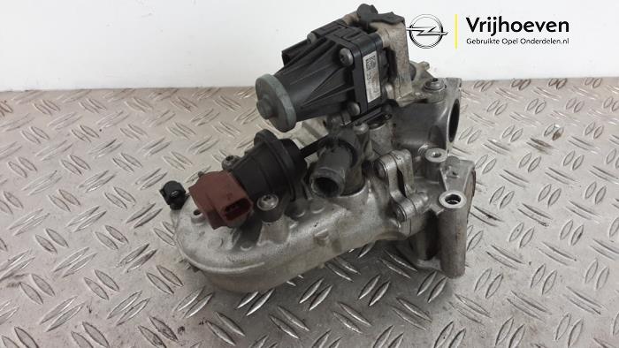 Usagé Refroidisseur RGE Opel Combo 1.3 CDTI 16V ecoFlex Prix € 25,00 Règlement à la marge proposé par Autodemontage Vrijhoeven B.V.