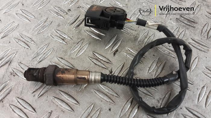 Usados Sonda Lambda Opel Zafira (M75) 2.2 16V Direct Ecotec Precio € 35,00 Norma de margen ofrecido por Autodemontage Vrijhoeven B.V.