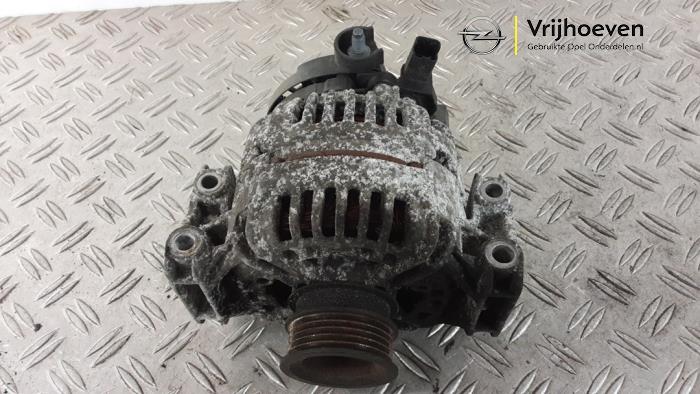 Begagnade Dynamo Opel Zafira (M75) 2.2 16V Direct Ecotec Pris € 25,00 Marginaltabell erbjuds av Autodemontage Vrijhoeven B.V.