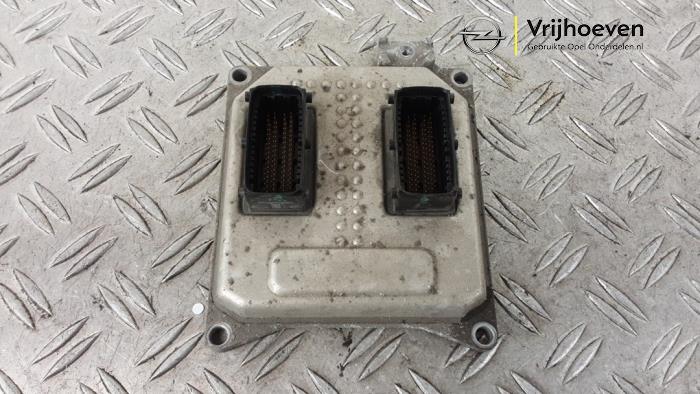 Used Engine management computer Opel Zafira (M75) 1.8 16V Ecotec Price € 250,00 Margin scheme offered by Autodemontage Vrijhoeven B.V.