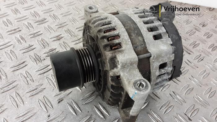 Begagnade Dynamo Opel Karl 1.0 12V Pris € 50,00 Marginaltabell erbjuds av Autodemontage Vrijhoeven B.V.