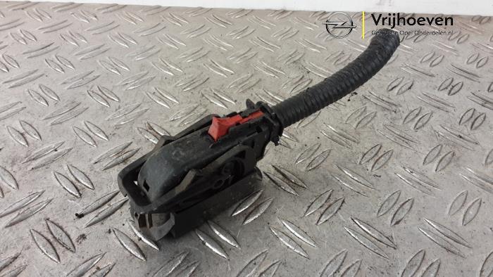 Używane Wtyk Opel Karl 1.0 12V Cena € 35,00 Procedura marży oferowane przez Autodemontage Vrijhoeven B.V.