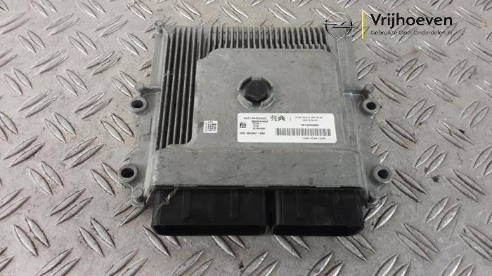 Used Engine management computer Opel Crossland (X) 1.2 Turbo 12V Euro 6 Price € 150,00 Margin scheme offered by Autodemontage Vrijhoeven B.V.