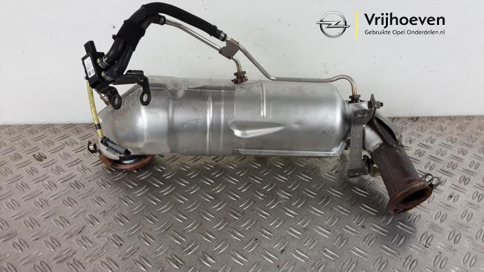 Używane Katalizator Opel Corsa F (UB/UH/UP) 1.2 Turbo 12V 100 Cena € 400,00 Procedura marży oferowane przez Autodemontage Vrijhoeven B.V.