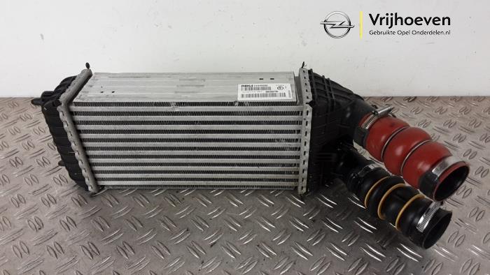 Usados Intercooler Opel Crossland (X) 1.2 Turbo 12V Precio € 65,00 Norma de margen ofrecido por Autodemontage Vrijhoeven B.V.