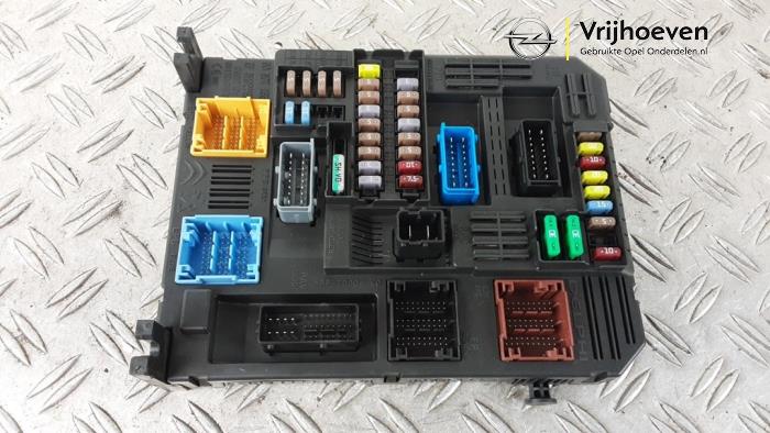 Used Body control computer Opel Corsa F (UB/UH/UP) 1.2 Turbo 12V 100 Price € 100,00 Margin scheme offered by Autodemontage Vrijhoeven B.V.