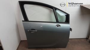Begagnade Framdörr, 4-dörrars, höger Opel Meriva 1.4 Turbo 16V ecoFLEX Pris € 200,00 Marginaltabell erbjuds av Autodemontage Vrijhoeven B.V.