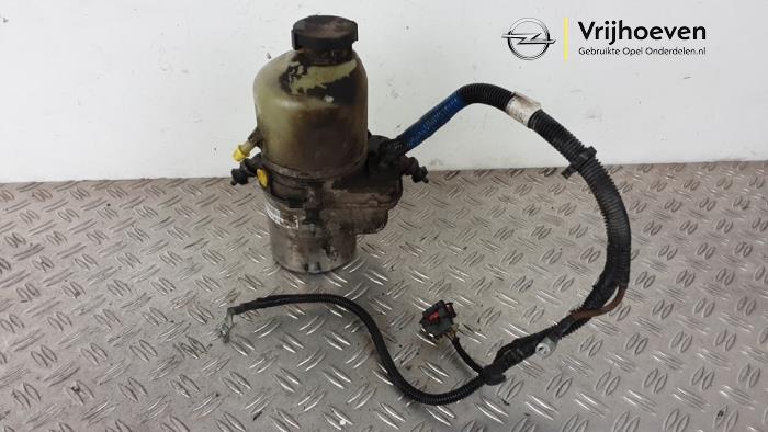 Usagé Pompe de direction Opel Meriva (B) 1.4 Turbo 16V ecoFLEX Prix € 550,00 Règlement à la marge proposé par Autodemontage Vrijhoeven B.V.