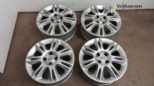 Begagnade Hjuluppsättning Opel Corsa D 1.4 16V Twinport Pris € 125,00 Marginaltabell erbjuds av Autodemontage Vrijhoeven B.V.