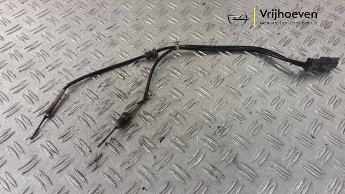 Used Particulate filter sensor Opel Vivaro 2.0 CDTI 122 Price € 45,00 Margin scheme offered by Autodemontage Vrijhoeven B.V.