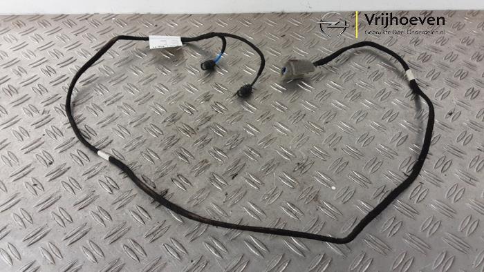 Begagnade Larmsensor Opel Vivaro 2.0 CDTI 122 Pris € 50,00 Marginaltabell erbjuds av Autodemontage Vrijhoeven B.V.