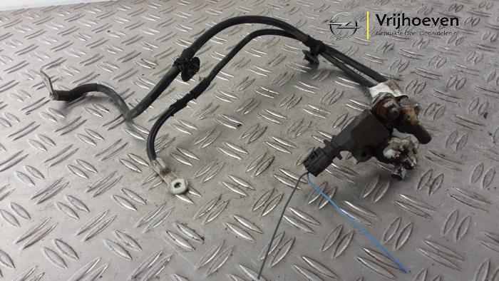 Begagnade Batterisensor Opel Combo Cargo 1.6 CDTI 100 Pris € 50,00 Marginaltabell erbjuds av Autodemontage Vrijhoeven B.V.