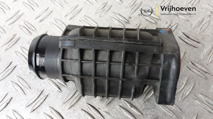 Gebrauchte Intercooler Rohr Opel Combo Cargo 1.6 CDTI 100 Preis € 20,00 Margenregelung angeboten von Autodemontage Vrijhoeven B.V.
