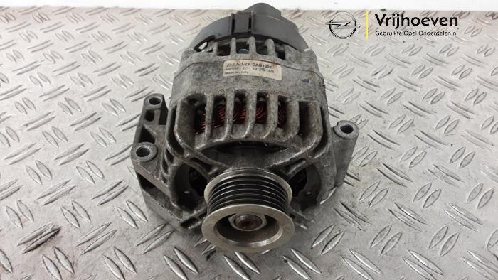 Usagé Dynamo Opel Combo 1.3 CDTI 16V ecoFlex Prix € 75,00 Prix TTC proposé par Autodemontage Vrijhoeven B.V.