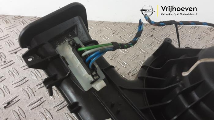 Moteur de ventilation chauffage d'un Opel Vectra C Caravan 2.2 DIG 16V 2003