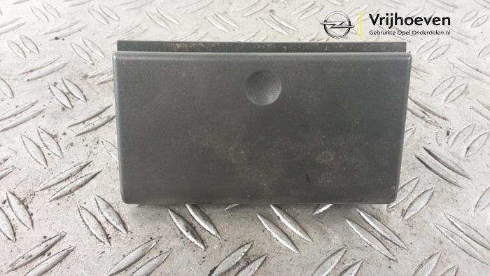Begagnade Askkopp, fram Opel Vectra C Caravan 2.2 DIG 16V Pris € 20,00 Marginaltabell erbjuds av Autodemontage Vrijhoeven B.V.