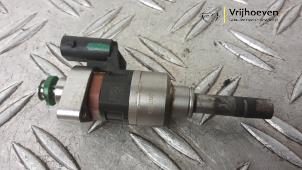 Używane Wtryskiwacz (wtrysk benzyny) Opel Astra K 1.0 SIDI Turbo 12V Cena € 35,00 Procedura marży oferowane przez Autodemontage Vrijhoeven B.V.