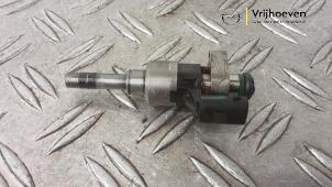 Używane Wtryskiwacz (wtrysk benzyny) Opel Astra K 1.0 SIDI Turbo 12V Cena € 35,00 Procedura marży oferowane przez Autodemontage Vrijhoeven B.V.