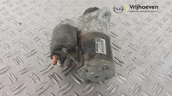 Begagnade Startmotor Opel Agila (B) 1.2 16V Pris € 25,00 Marginaltabell erbjuds av Autodemontage Vrijhoeven B.V.