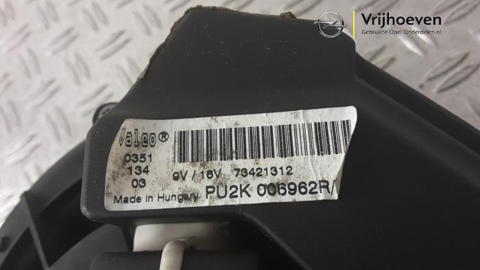 Fläktmotor för uppvärmning och ventilation från en Opel Vectra C 1.8 16V 2003