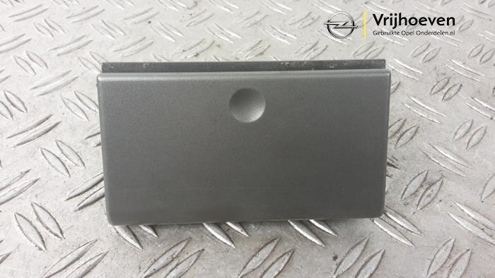 Begagnade Askkopp, fram Opel Vectra C GTS 1.8 16V Pris € 15,00 Marginaltabell erbjuds av Autodemontage Vrijhoeven B.V.