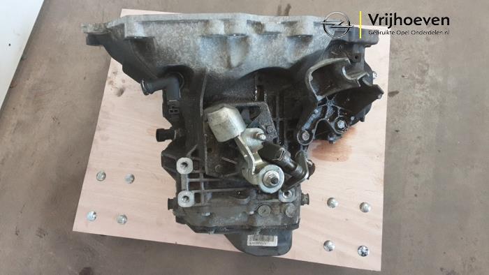 Getriebe van een Opel Astra K 1.0 Turbo 12V 2015
