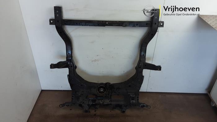 Used Subframe Opel Astra K 1.4 Turbo 16V Price € 150,00 Margin scheme offered by Autodemontage Vrijhoeven B.V.