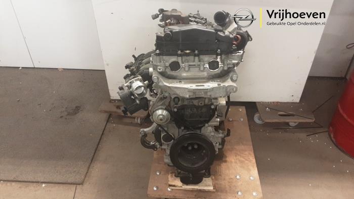 Used Engine Opel Grandland (X) 1.2 Turbo 12V Price € 2.700,00 Margin scheme offered by Autodemontage Vrijhoeven B.V.