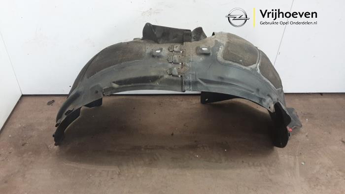 Używane Nadkole Opel Zafira Tourer (P12) 1.6 CDTI 16V ecoFLEX 120 Cena € 20,00 Procedura marży oferowane przez Autodemontage Vrijhoeven B.V.
