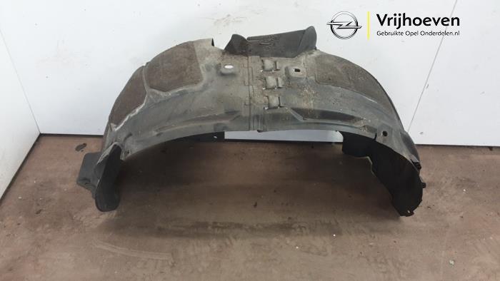 Używane Nadkole Opel Zafira Tourer (P12) 1.6 CDTI 16V ecoFLEX 120 Cena € 20,00 Procedura marży oferowane przez Autodemontage Vrijhoeven B.V.