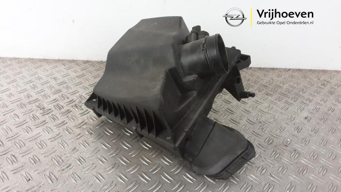 Gebrauchte Luftfiltergehäuse Opel Zafira Tourer (P12) 1.6 CDTI 16V ecoFLEX 120 Preis € 30,00 Margenregelung angeboten von Autodemontage Vrijhoeven B.V.