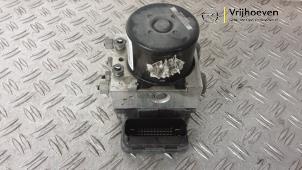 Usados Bomba ABS Opel Zafira Tourer (P12) 1.4 Turbo 16V EcoFLEX Precio € 200,00 Norma de margen ofrecido por Autodemontage Vrijhoeven B.V.