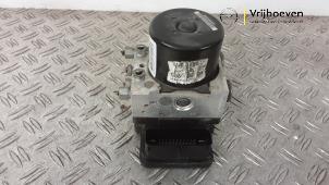 Usados Bomba ABS Opel Zafira Tourer (P12) 1.4 Turbo 16V EcoFLEX Precio € 70,00 Norma de margen ofrecido por Autodemontage Vrijhoeven B.V.