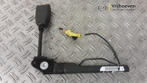 Begagnade Bältessträckare, höger Opel Zafira Tourer (P12) 1.4 Turbo 16V EcoFLEX Pris € 125,00 Marginaltabell erbjuds av Autodemontage Vrijhoeven B.V.