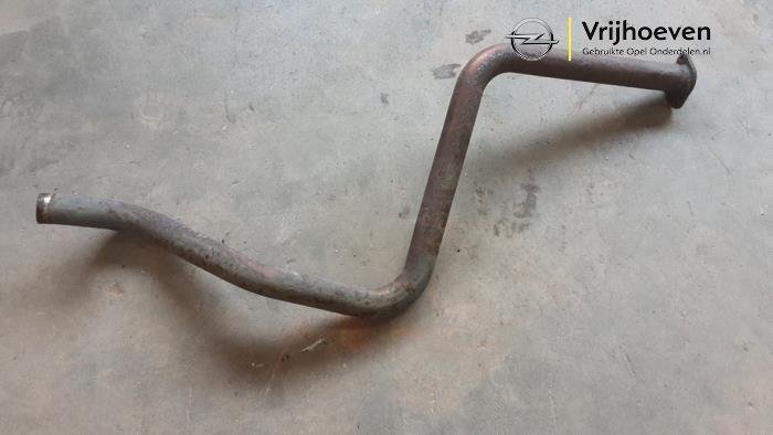 Usagé Tube échappement central Opel Astra J GTC (PD2/PF2) 2.0 BiTurbo CDTI Prix € 50,00 Règlement à la marge proposé par Autodemontage Vrijhoeven B.V.