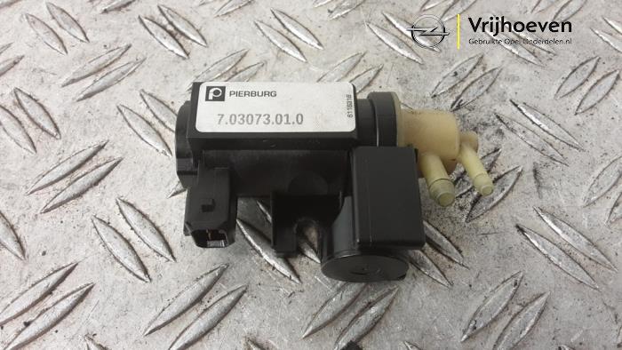 Begagnade Laddtryckssensor Opel Astra J GTC (PD2/PF2) 2.0 BiTurbo CDTI Pris € 25,00 Marginaltabell erbjuds av Autodemontage Vrijhoeven B.V.